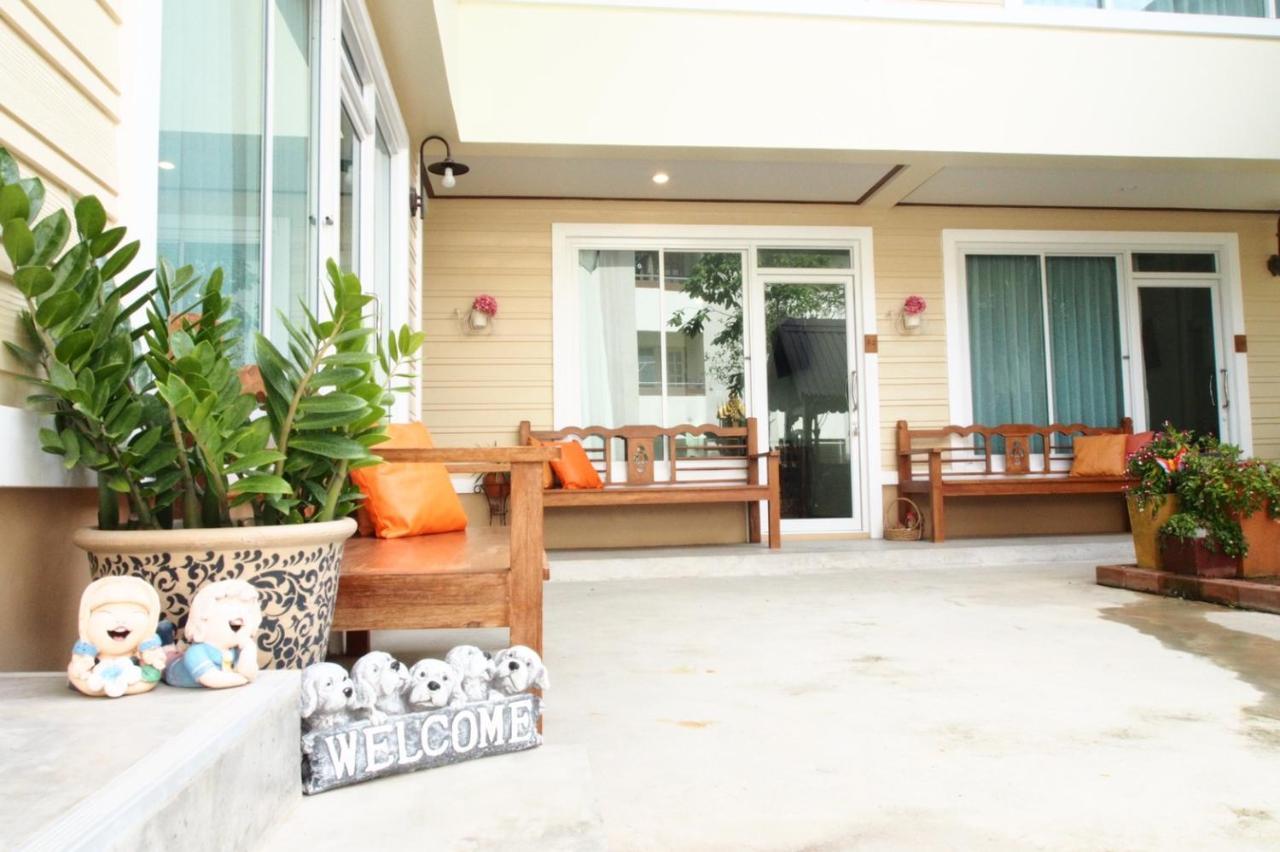 Romyen Cafe' Homestay Phra Nakhon Si Ayutthaya Exterior photo